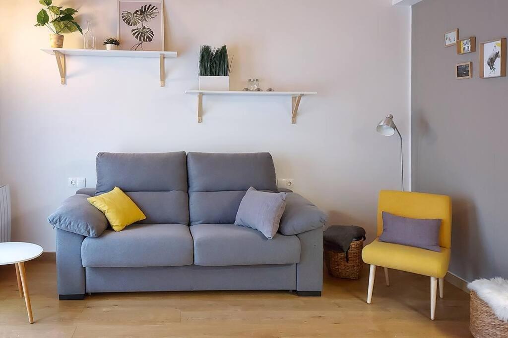Precioso Apartamento Duplex En El Centro De Olot Apartment Exterior photo